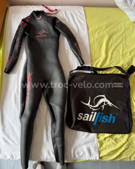 Combinaison natation triathlon