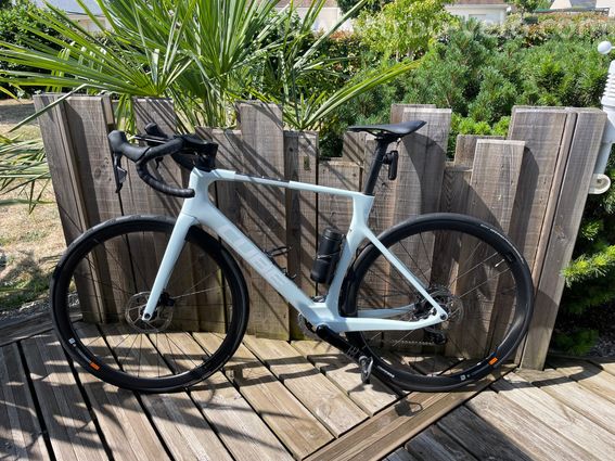 Cube AGREE C:62 Pro de 2024 Sram Rival AXS 2x12v