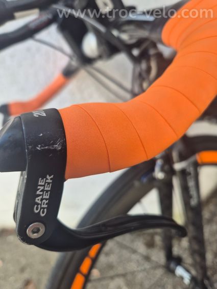 Vélo CLM Planet X Stealth Pro Carbon - 12