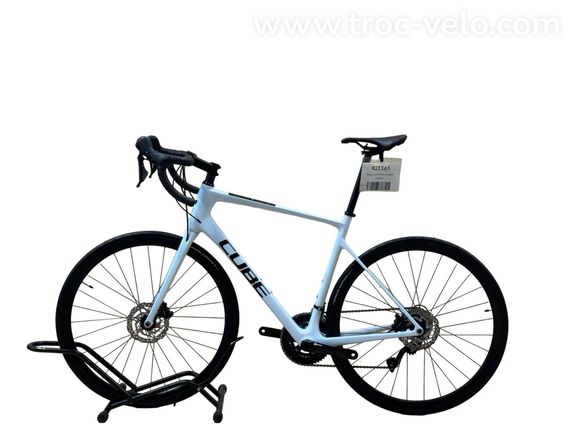 Cube Attain GTC Race Carbon Vélo de Route Shimano 105 2023 - 2