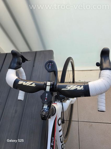 velo de route type course - 2