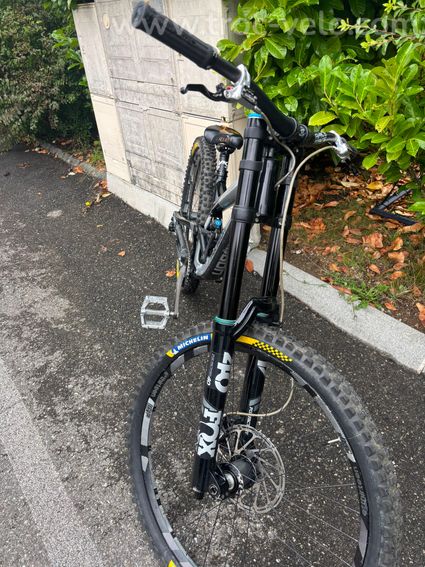 VTT Polygon Colossus DH7 2019 custom taille m - 4