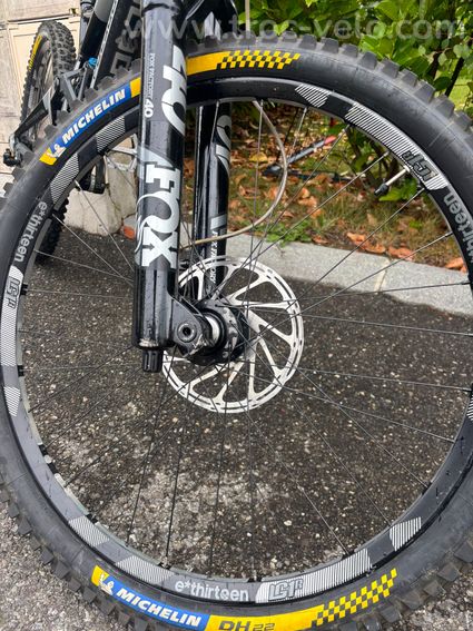 VTT Polygon Colossus DH7 2019 custom taille m - 6