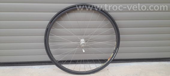 Roue avant