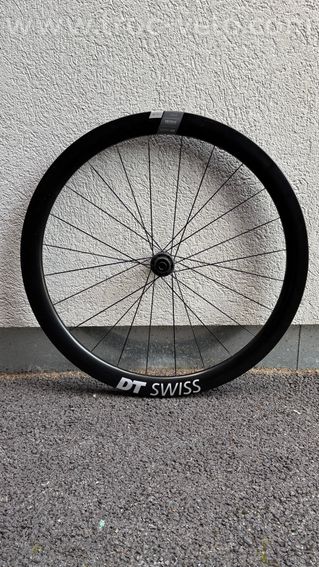 Roue de vélo dt swiss erc 1600