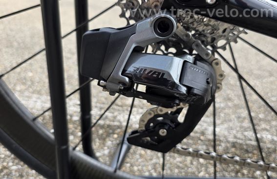 Bianchi Infinito XE AXS - 9