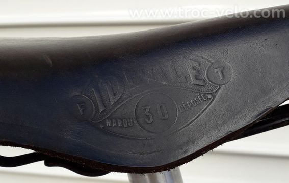 Vélo ville ancien fille enfant ado roues 24" pouces 600a d'origine 3 vitesses en Tbé - 9