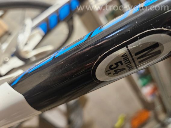 Scott Addict 15 Ultegra Di2 (54/M) - Roues Fulcrum Racing Zero - Capteur puissance Stages - 7