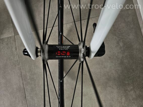 Scott Addict 15 Ultegra Di2 (54/M) - Roues Fulcrum Racing Zero - Capteur puissance Stages - 15
