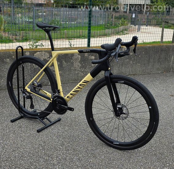 Gravel Canyon Grail CF Sl8 - 4
