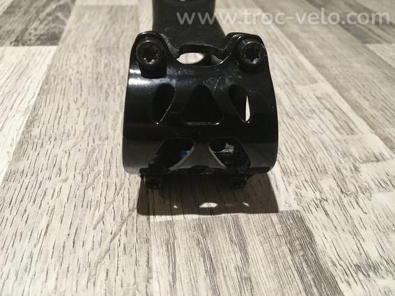 Vends potence PRO VIBE Superlight 100mm - 2