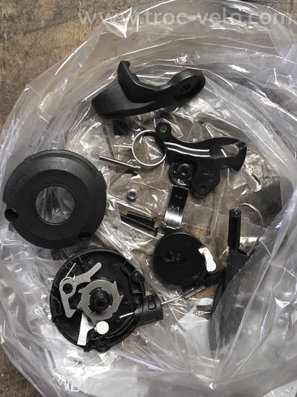 Pièces Brompton C-Line Explore 6v — État Neuf (<200 km) — Finition Black Edition Gloss - 4