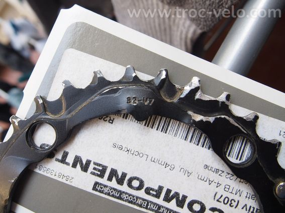 Truvativ Plateau V7 104 mm 9 vitesses Noir - 32 dents - 2