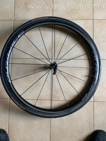 Roue avant DuraAce c35 mm