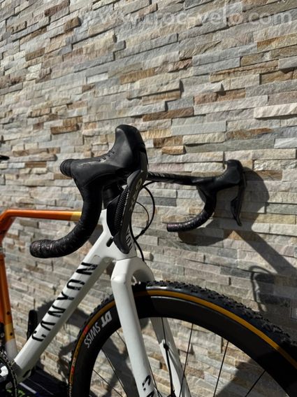 Canyon Inflite CF SLX 9 Team Di2 (2023) — Taille S - 3