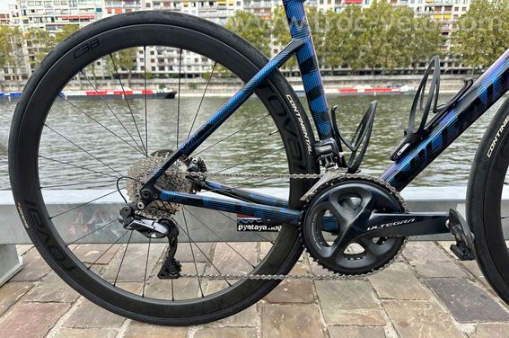 Specialized Tarmac SL6 Di2 Disc  - 2