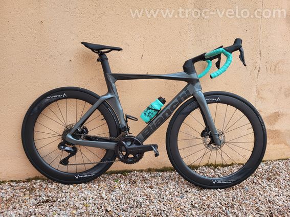 Bianchi Oltre Carbone –– Taille 55 – 1 000 km