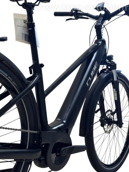 Cube Touring Hybrid Pro 625 Vélo électrique Shimano Cues 2023 - 12