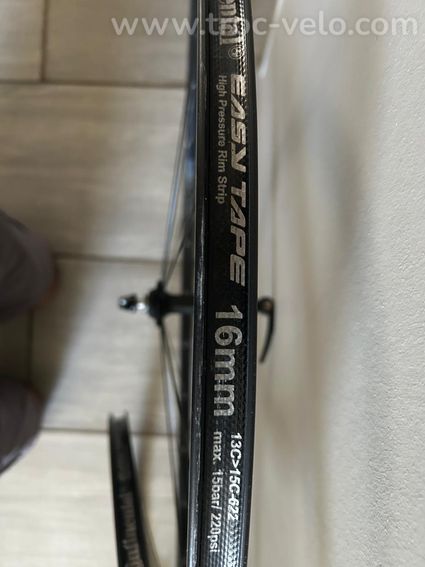 Paire de roues alu à pneus et freins patins - 5