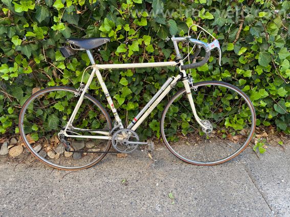 Peugeot route vibtage