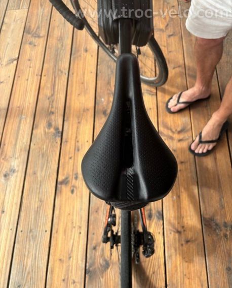 Vélo route carbone BMC road machine Utlegra roues 3 T freins à disque - 4