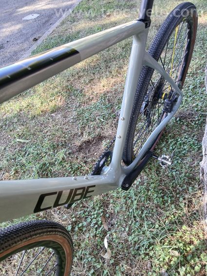 Vélo de Gravel CUBE - 3