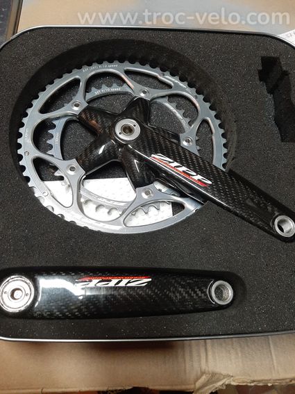 Pedalier carbone zipp 300
