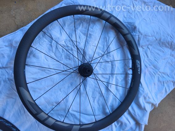Paire de roues ZIPP 303 SW neuves - 2