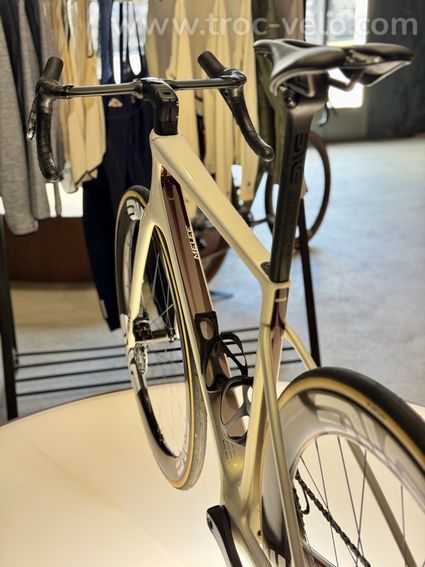 Vélo Enve Melee 54 Ultegra di2 roues SES 4.5 couleur Slipstream Pearl - 5