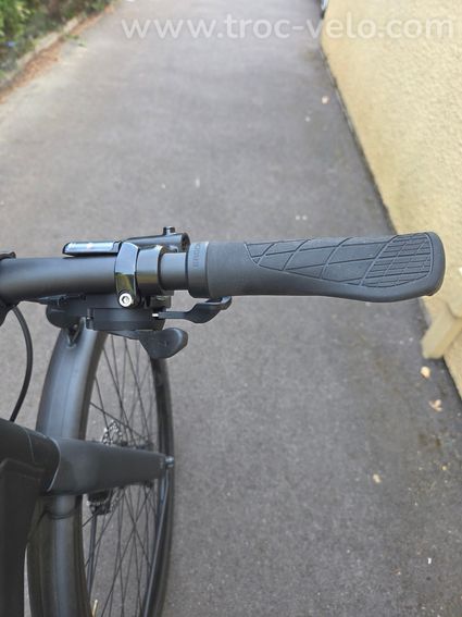 Je mets en vente mon vélo urbain Canyon Commuter 7 en superbe état général - 4