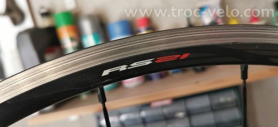 Paire de roue Shimano RS - 3