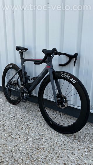 BMC Timemachine Road 01 Di2 – DT Swiss ARC 1400 – Capteur de puissance Power2max