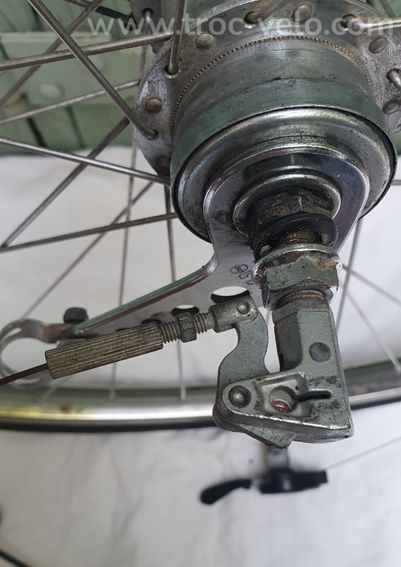 Roue complète vélo urbain 27" avec moyeu 3 vitesses Shimano 3CC - 3