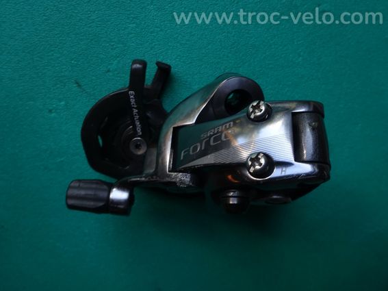 Vends dérailleur arrière SRAM FORCE 11 VITESSES CHAPPE COURTE - 2