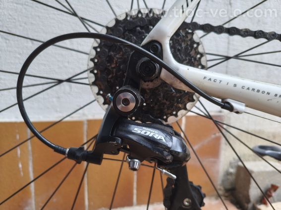 Vélo de route specialized ROUBAIX  - 2