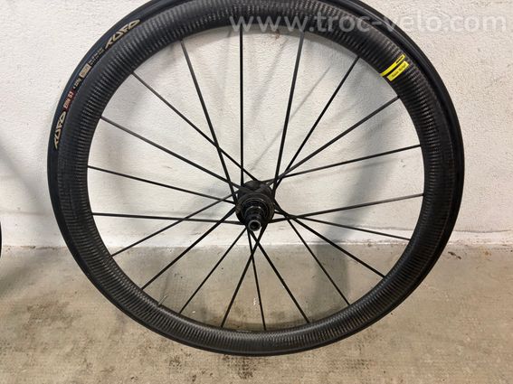 Paire roues Ultimate cosmic carbone
