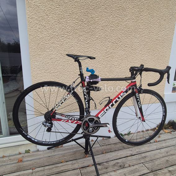 Vélo route carbone Dura Ace Ultegra di2 Taille 52