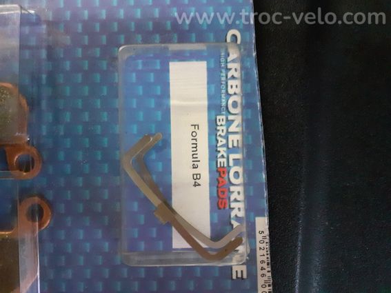 Plaquettes Carbone Lorraine pour Formula B4 - 3