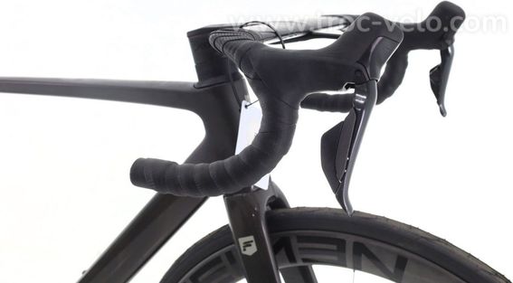 Produit Reconditionne    Focus Izalco Max Di2 12v    Noir   Velo De Route   Tres Bon Etat - 6