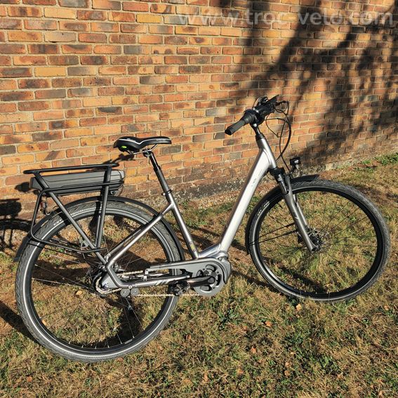 Vélo à assistance électrique NEUF