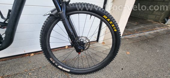 Giant stance 2 29 2021 - 6