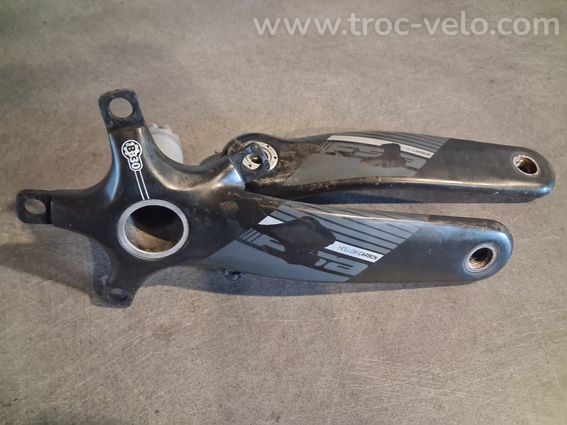 Pédalier FSA Hollogram BB30