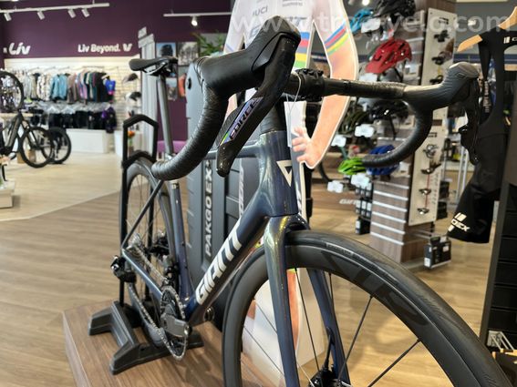 GIANT TCR Advanced Pro 0 AXS 2026 - NEUF - 3