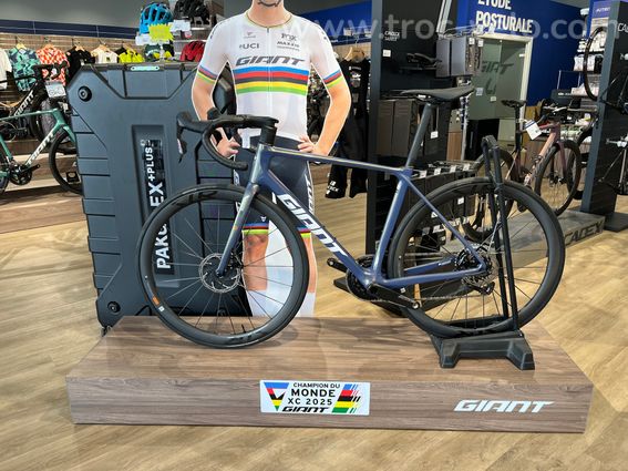 GIANT TCR Advanced Pro 0 AXS 2026 - NEUF - 5