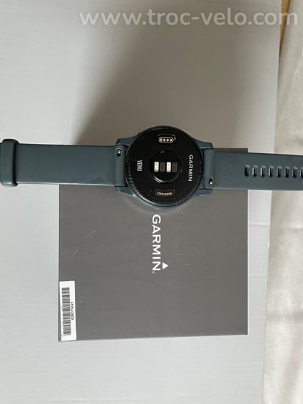 Montre Garmin VENU - 3