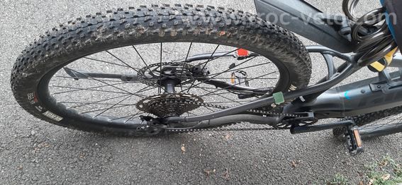 deux vélos AE TT GIANT 2021