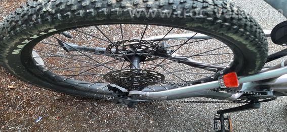 deux vélos AE TT GIANT 2021 - 2