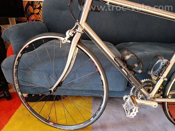vélo de route Passoni Titano Puro C088GR9-cadre titane