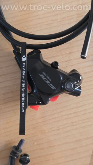 Freins hydrauliques + shifters avant + arrière Shimano 105 - neufs. - 6