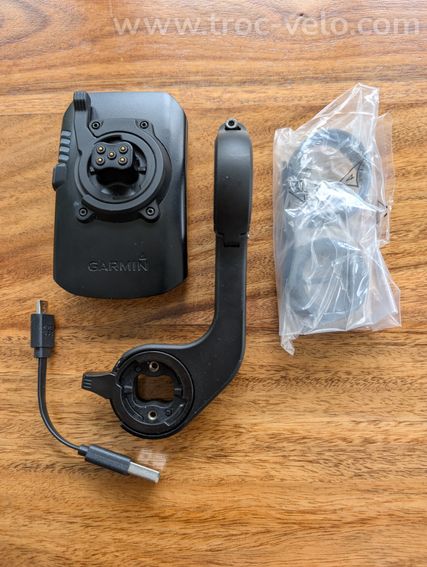 Batterie externe Garmin + Lever-lock insert pour flush out-front mount – État quasi neuf